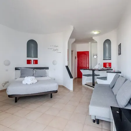 418 Panoramic View - Located In Playa Paraiso *